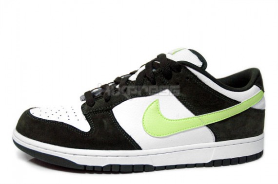 Nike 6.0 Dunk Low – Dark Army – Volt – White