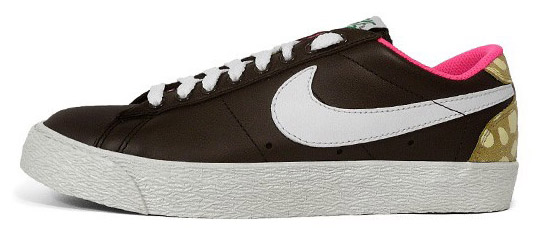 Nike Womens Court Force High Blazer Low Classic Bambi 1