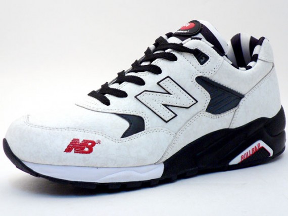 New Balance MT580J SPY vs. SPY