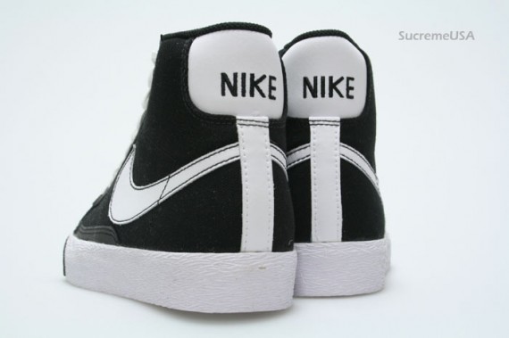 blazer-gs-black-denim-white-3.jpg