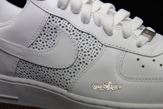 Nike Air Force 1 - White - Gum