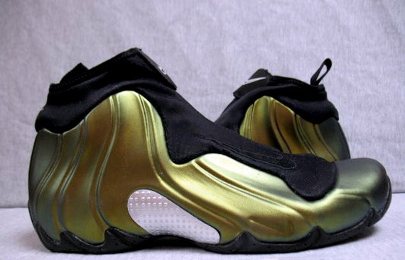 Nike Air Flightposite Retro – Metallic Gold – Black