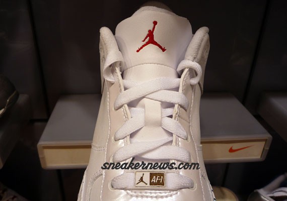 Air Jordan Force III (GS) - White - Comet Red