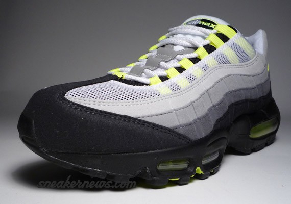 Nike Air Max 95 Neon - History of Air vs 2008 Comparison