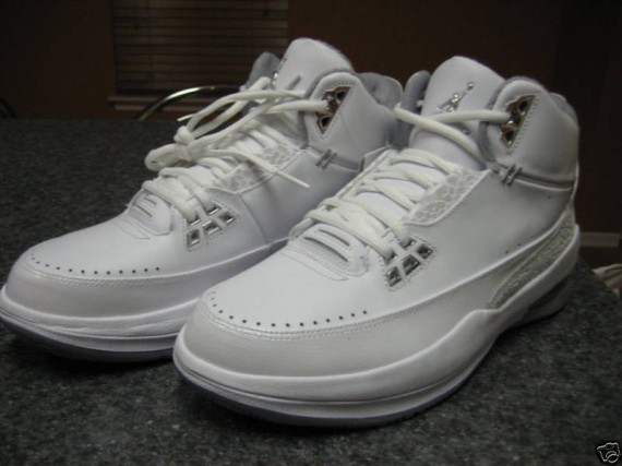 Team Jordan 2.5 – White – Metallic Silver + Black – University Blue