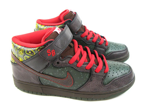 Nike SB Dunk Mid ‘SPOT Moat’ Re-Release