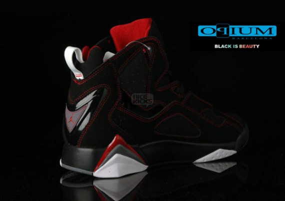 Air Jordan True Flight