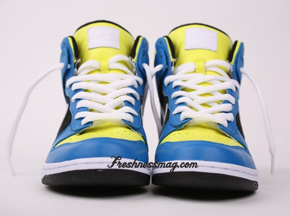 A-Trak x Nike Dunk High Running Man - Giveaway