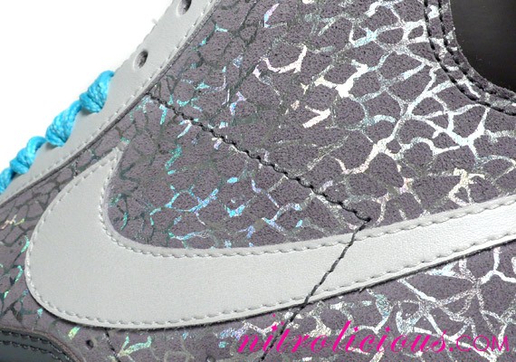 Nike WMNS Blazer High - Elephant Capricorn