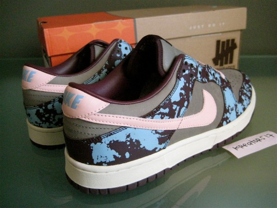 Nike SB Dunk Low Premium - Undefeated Splatter - Hyperstrike