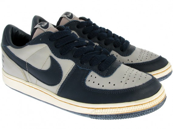 Nike Terminator Low VNTG – Granite – Dark Obsidian