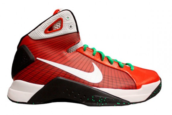 Nike Hyperdunk Supreme – Italy AC Milan – Kobe Bryant