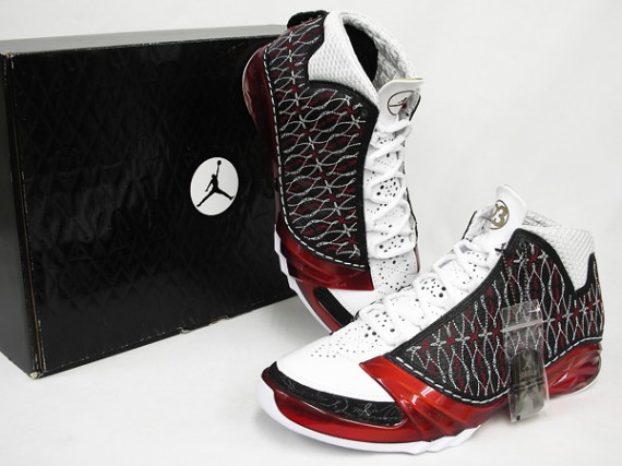 Air Jordan Xx3 Black Varsity Red 3