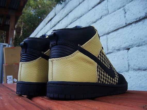 Nike Dunk High Premium - Black - Gold Dust