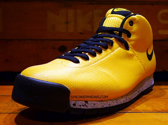 Nike Air Magma Yellow Rip-Stop - US Exclusive