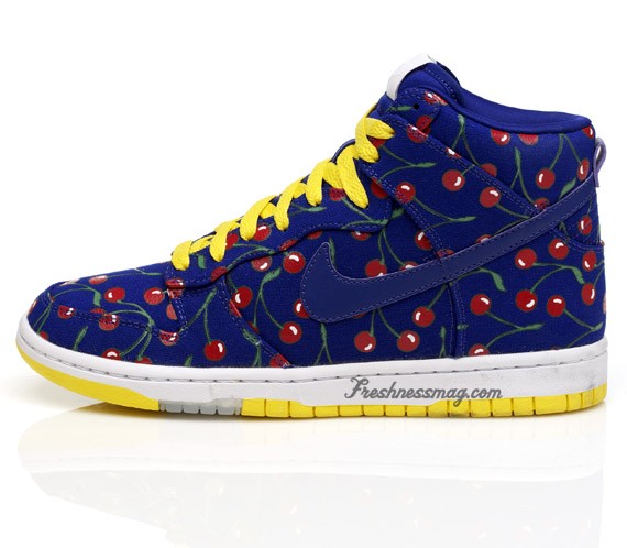 Nike Womens Skinny Dunk x Paule Marrot - Cherries