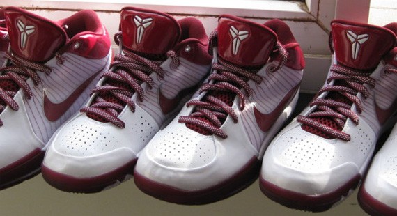 Nike Zoom Kobe IV – Lower Merion Aces PE