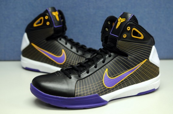 Nike Hyperdunk x Zoom Kobe IV - Hybrid - Away Colors