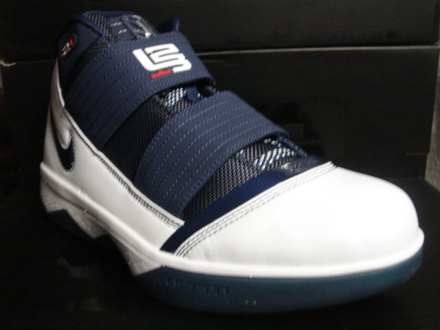 Nike Zoom Lebron Soldier Iii White Navy Blue 2