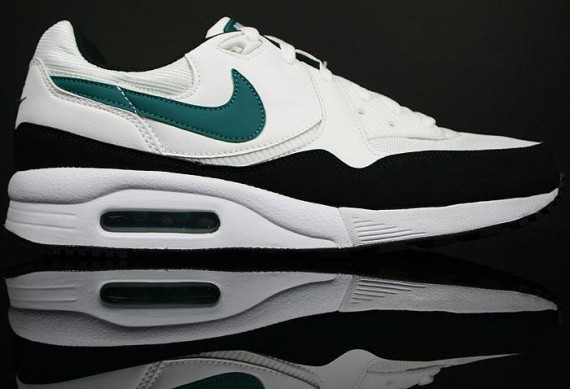 Nike Air Max Light – White – Black – Fresh Water