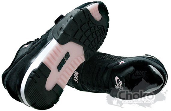 air-trainer-tw-ii-sb-black-pink-04