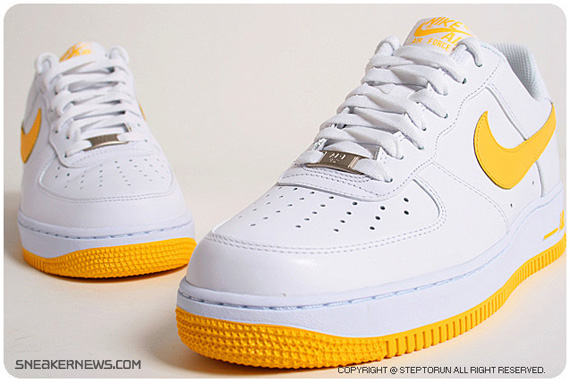 nike-air-force-1-white-maize-05