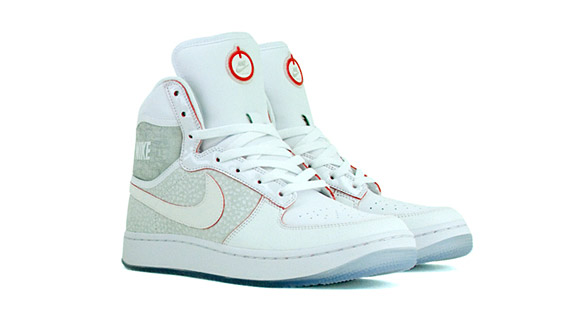 Nike Wii Sky Force 02