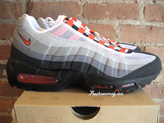 air-max-95-team-orange-01