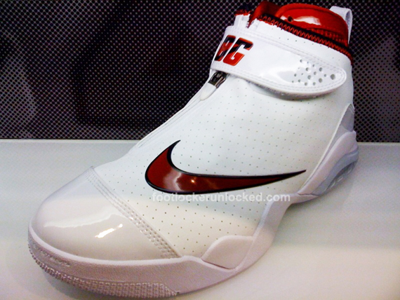nike-zoom-flight-club-supreme-ben-gordon-1