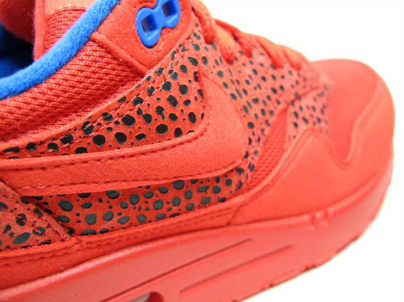 air-max-1-challenge-red-sapphire-blue-safari-7