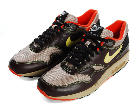 n_airmax_1_studio_brwn_ylw_one_02