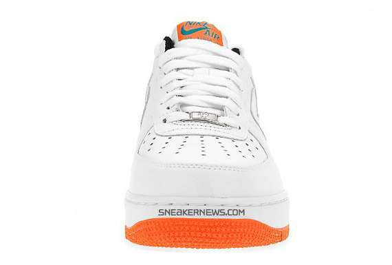 nike-air-force-1-low-white-orange-lava-3a