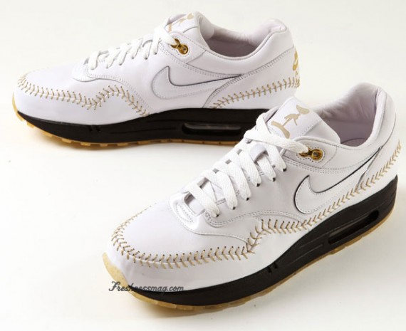 nike-am1-premium-chien-ming-wang-03-570x465