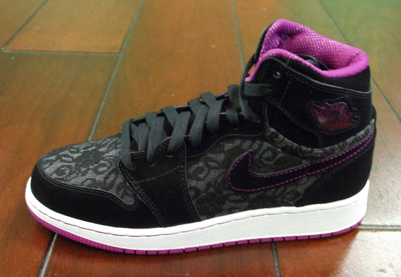 Air Jordan 1 Retro High (Girls) – Black – Red Plum – White – August ’09