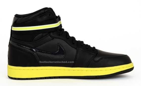 aj1_hi_strap_blk-volt-ylw-6