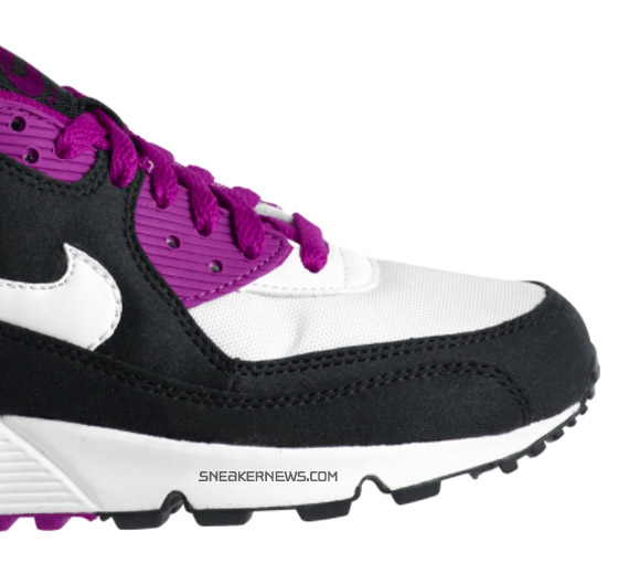 nike-air-max-90-wh-blk-plum-3