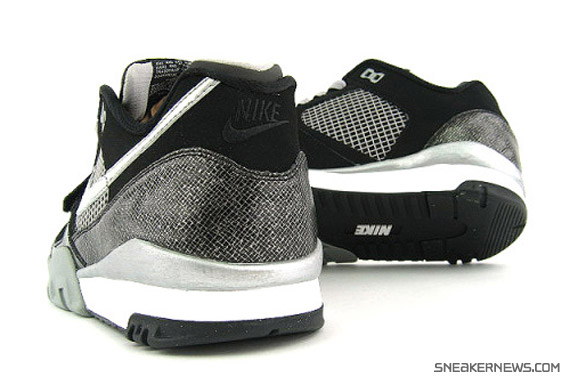 nike-air-trainer-ii-blk-tecmo-bo-1