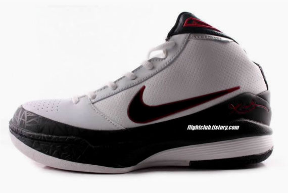 Nike Dream Season X KB 24 - White - Black - Red - Sales Sample