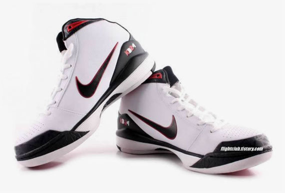 nike-dream-season-wh-blk-2