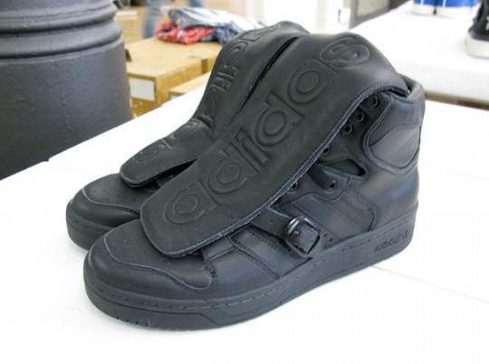 Jeremy Scott x adidas Originals ‘Big Tongue’ – Fall/Winter 2009