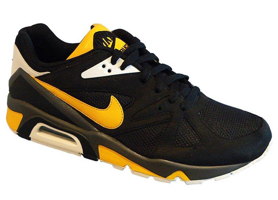 Nike Air Structure Triax ‘91 – Black – Yellow – November 2009