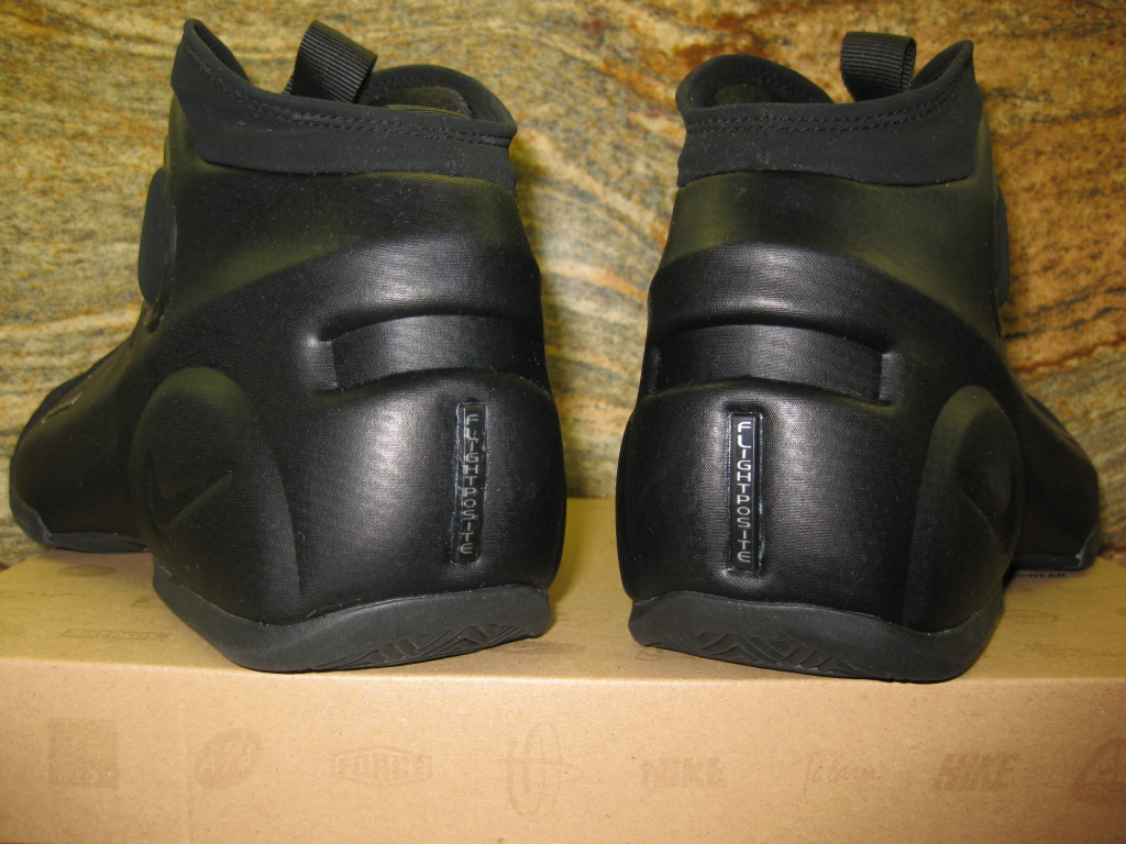 Nike-Air-Flightposite-II-LE-Black-Spring-2010-Sample-3