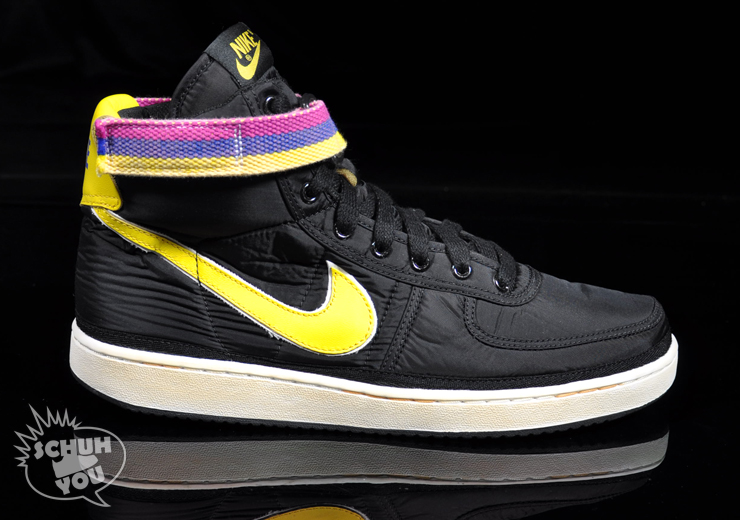 Nike-Vandal-Supreme-Hi-Black-Yellow-01