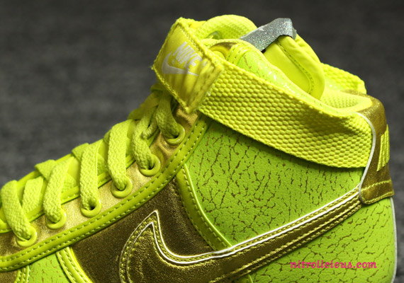 Nike-WMNS-Vandal-High-Electrolime-White-2