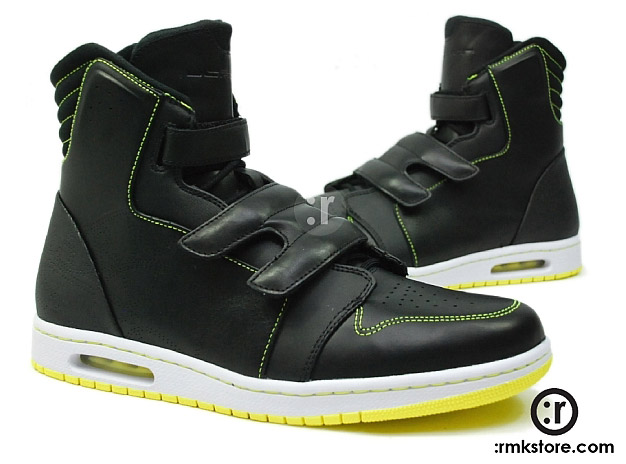 air-jordan-lstyle-black-voltage-02