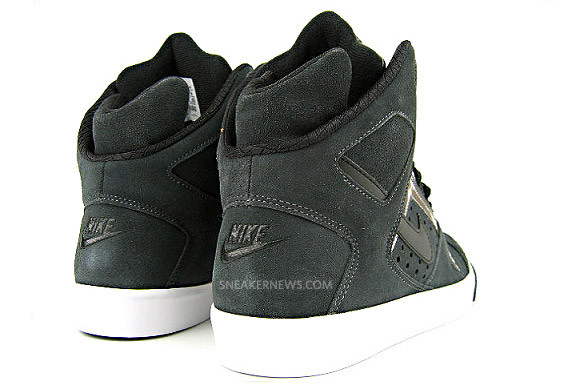 nike-auto-flight-anthracite-02