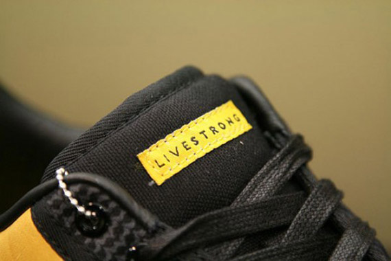 undefeated-livestrong-af1-5