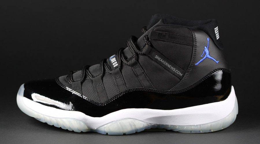 01 Air Jordan 11 Space Jam1