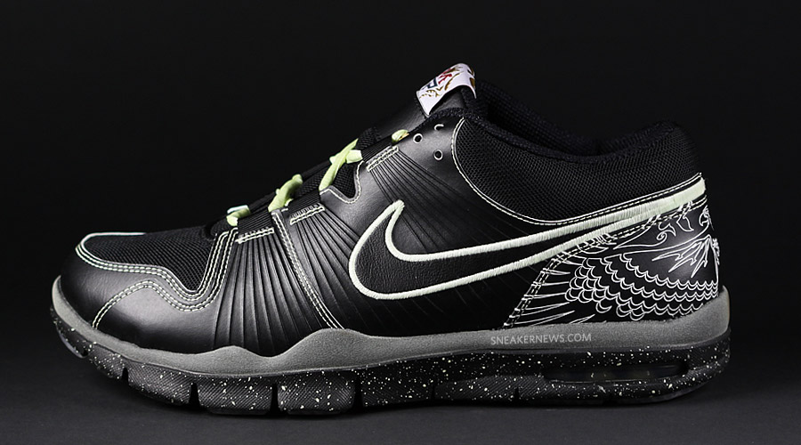11 Nike Trainer 1 Pacman Lights Out2
