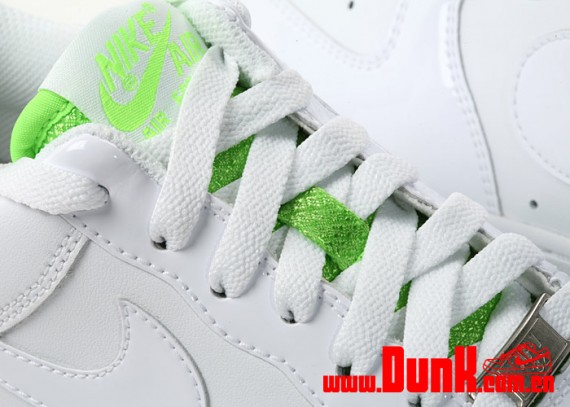 Nike WMNS Air Force 1 Low - White - Electric Green